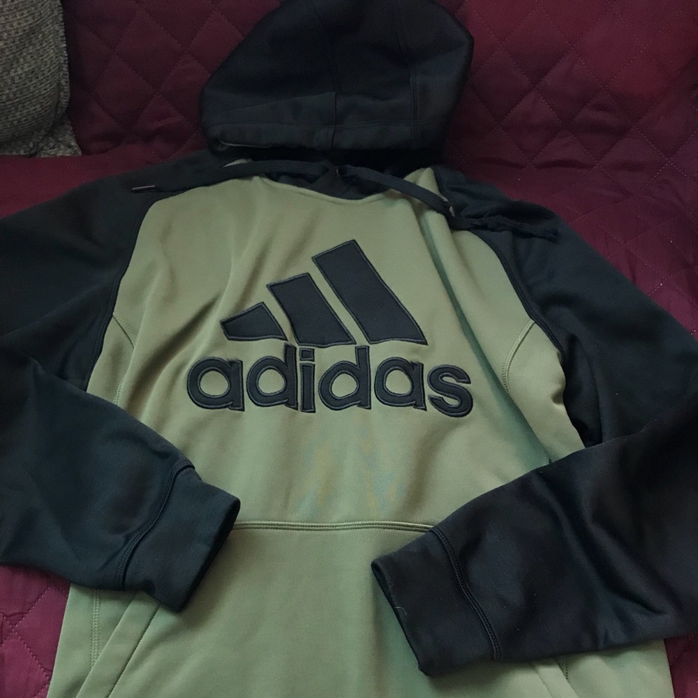 Addidas sweater
